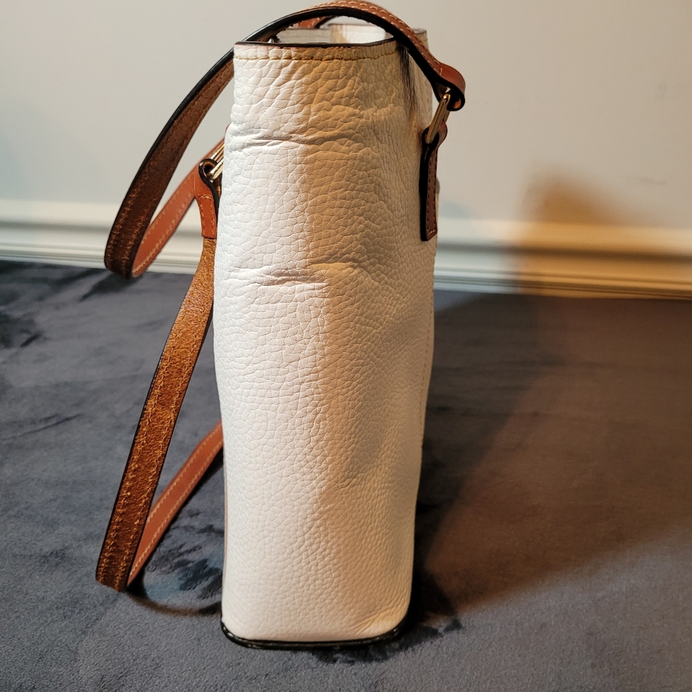 Dooney & Bourke - Picture 3 of 14